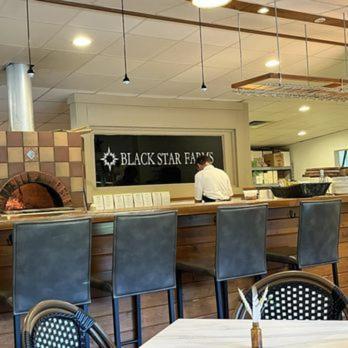 Inn At Black Star Farms Suttons Bay Екстер'єр фото