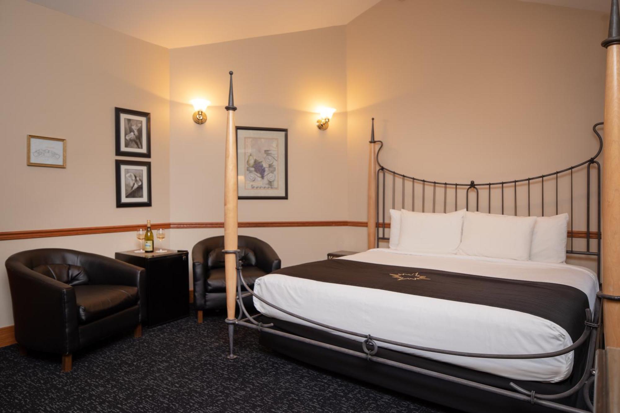 Inn At Black Star Farms Suttons Bay Екстер'єр фото